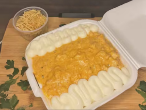 Batata Recheada de Strogonoff de Frango